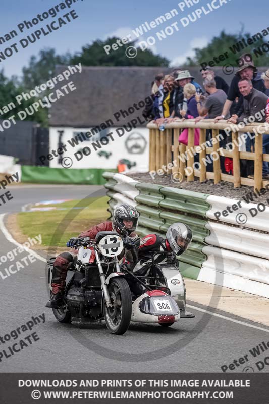 Vintage motorcycle club;eventdigitalimages;mallory park;mallory park trackday photographs;no limits trackdays;peter wileman photography;trackday digital images;trackday photos;vmcc festival 1000 bikes photographs